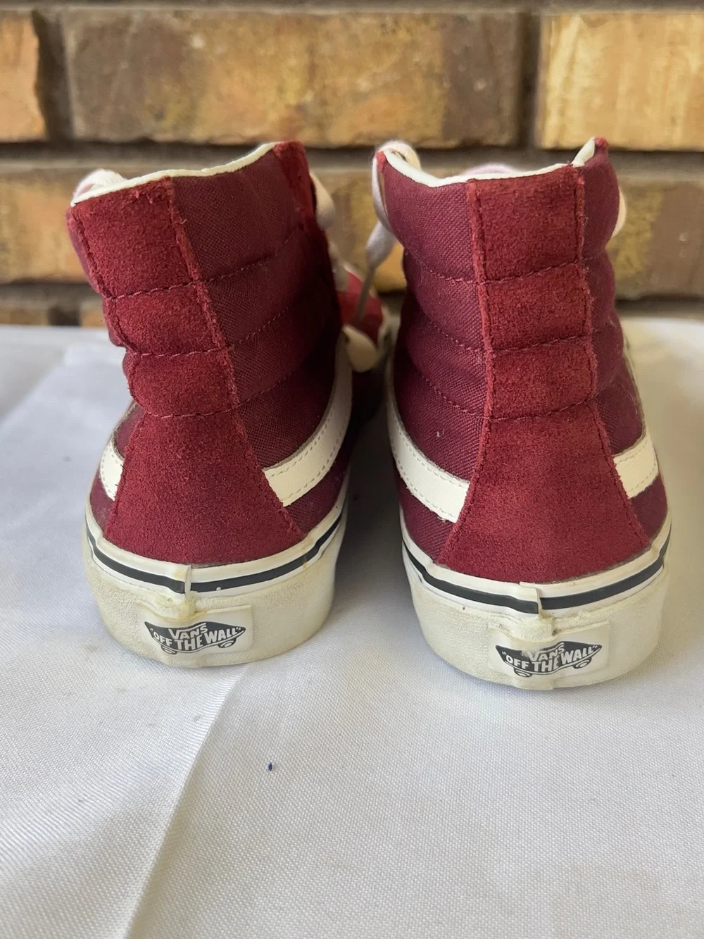 Vans Kids Maroon Suede High-Top Sneakers with White Accents men 6.5 women 8